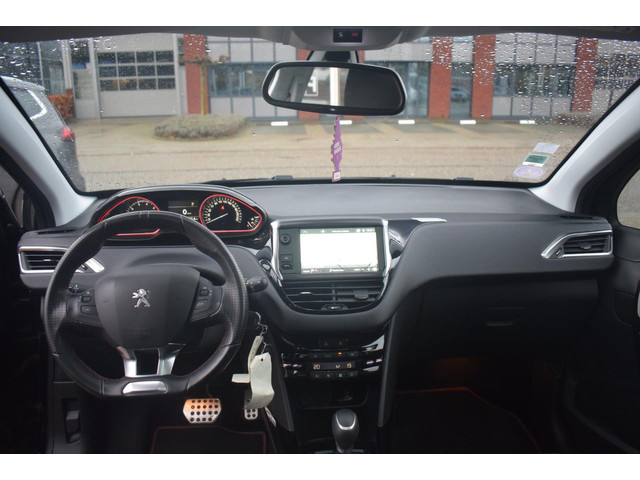 Peugeot 2008 (foto 13)