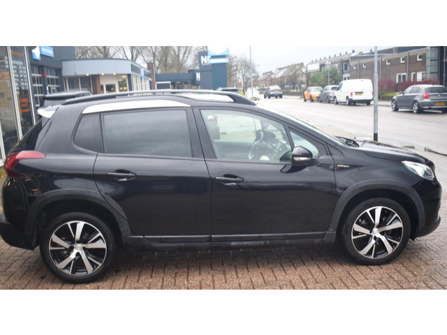 Peugeot 2008 (foto 5)