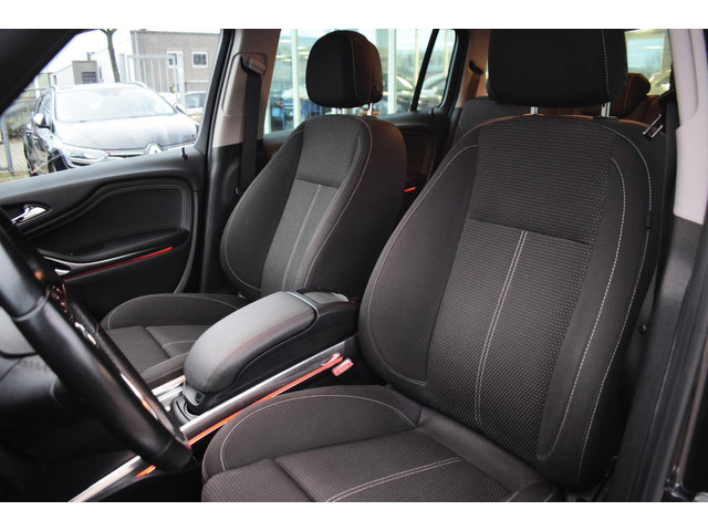 Opel Zafira (foto 11)