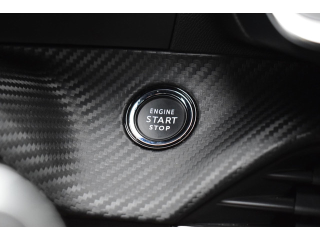 Peugeot 208 (foto 18)