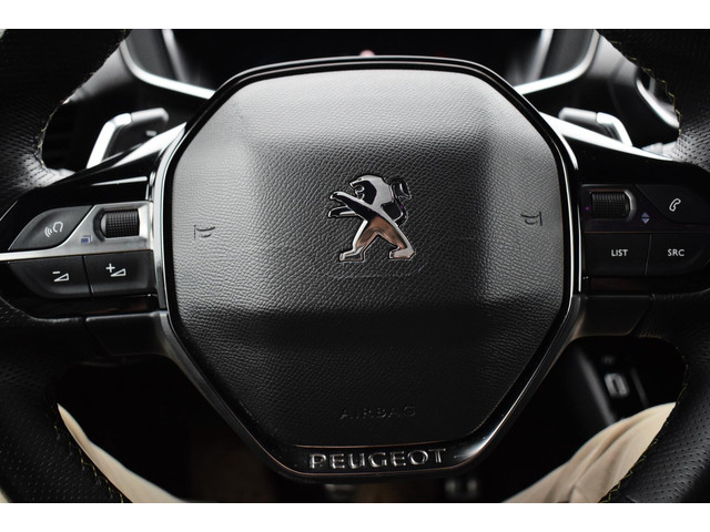 Peugeot 208 (foto 19)