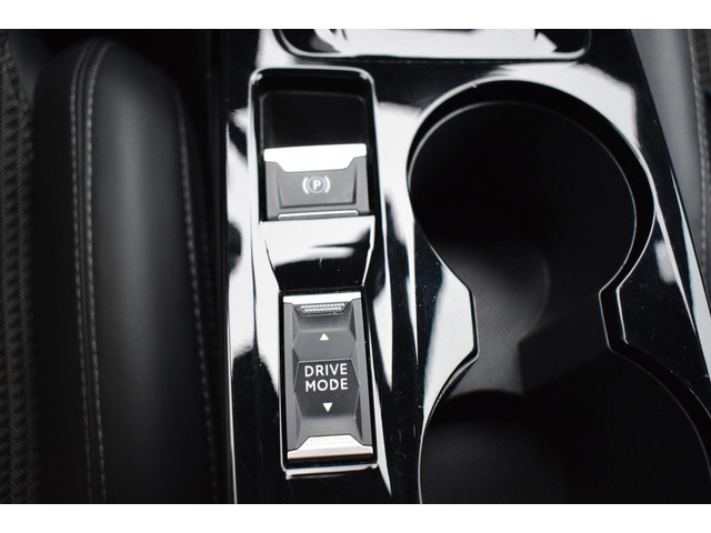 Peugeot 208 (foto 26)