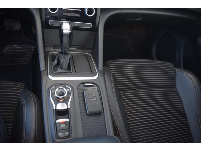 Renault Talisman (foto 12)