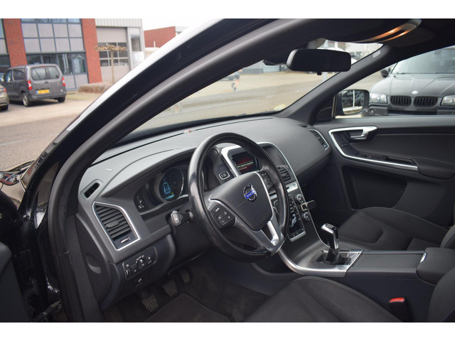 Volvo XC60 (foto 10)