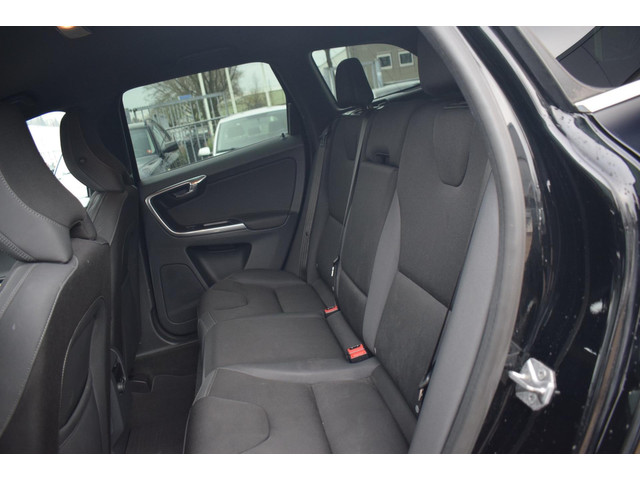 Volvo XC60 (foto 11)