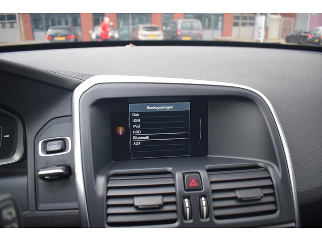 Volvo XC60 (foto 17)