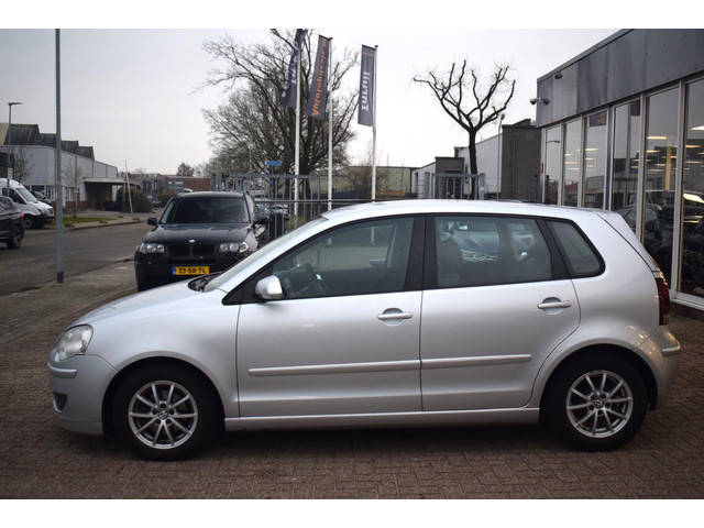 Volkswagen Polo (foto 1)