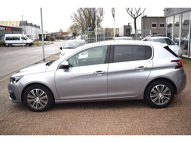 Peugeot 308 (foto 1)