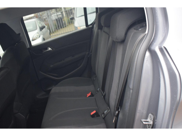 Peugeot 308 (foto 10)