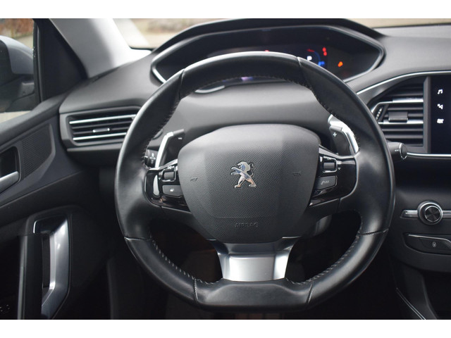 Peugeot 308 (foto 12)