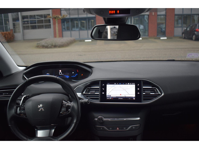 Peugeot 308 (foto 13)