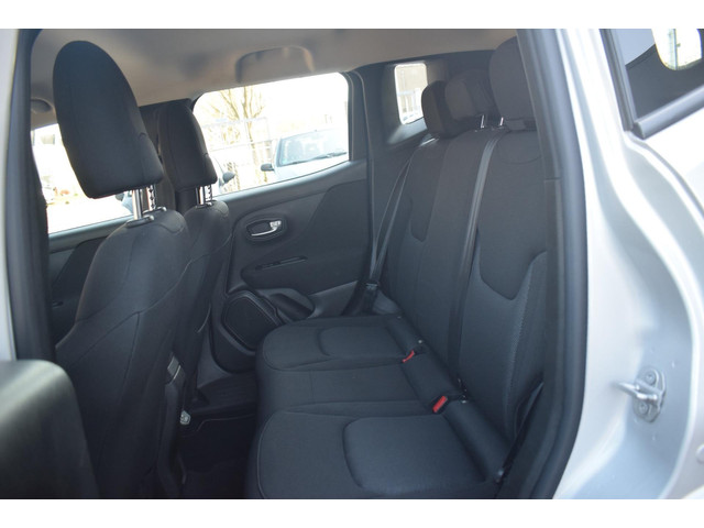 Jeep Renegade (foto 14)