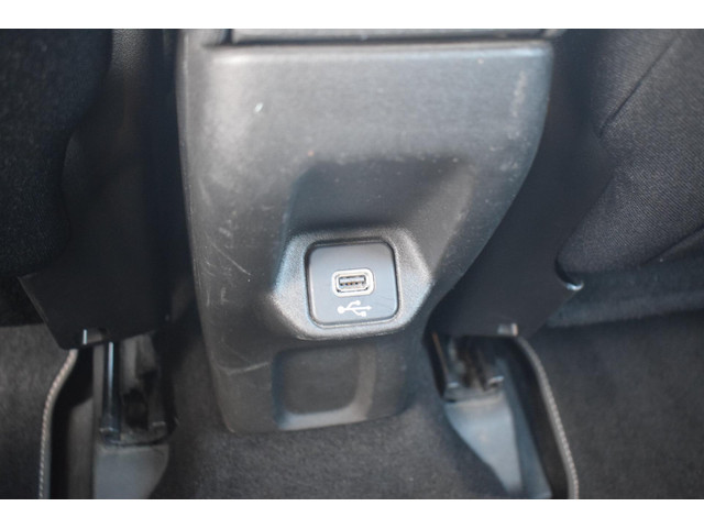 Jeep Renegade (foto 23)