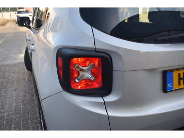 Jeep Renegade (foto 9)