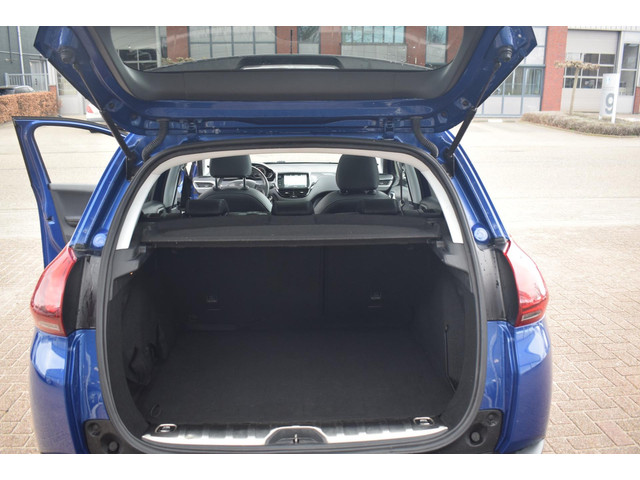 Peugeot 2008 (foto 13)