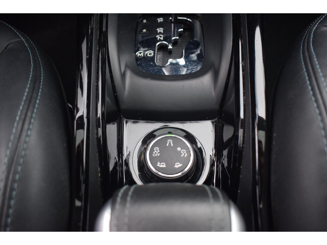 Peugeot 2008 (foto 17)