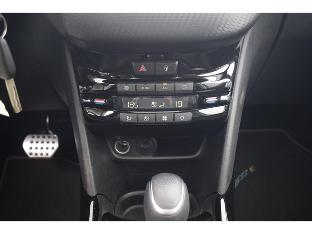 Peugeot 2008 (foto 18)